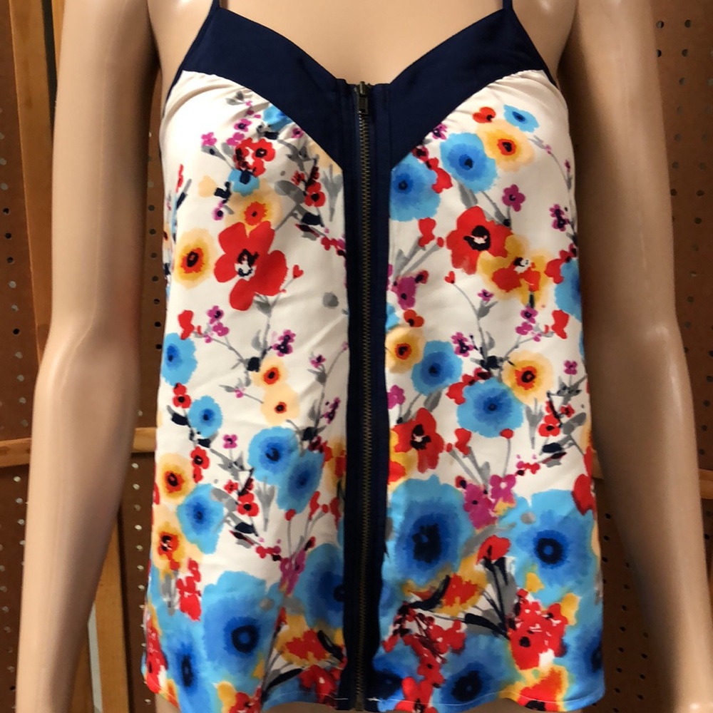 Lauren Conrad top - Picture 3 of 4